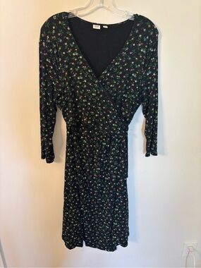 GAP Maternity Black Floral Wrap Dress - Large